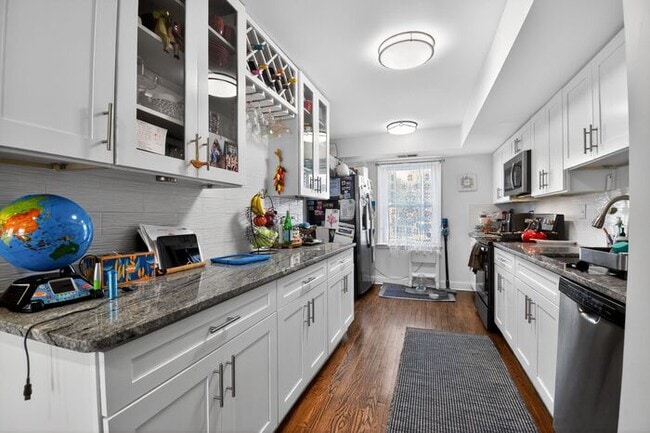 Building Photo - 816 Geranium St NW