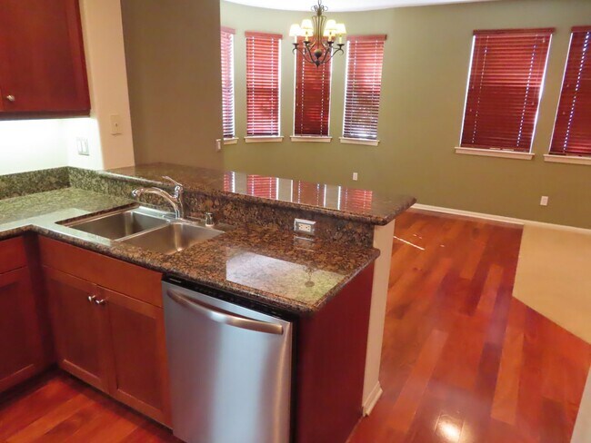 Building Photo - 3125 Harbor Ridge Ln