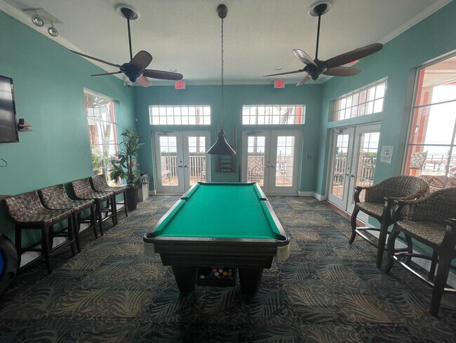 Building Photo - 4730 Coquina Key Dr SE