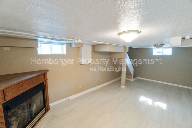 Building Photo - 2527 W Walton Ave