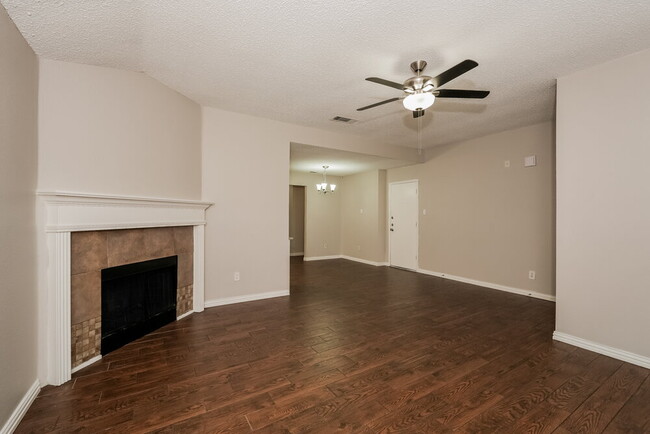 Building Photo - 317 Helmsford Trail