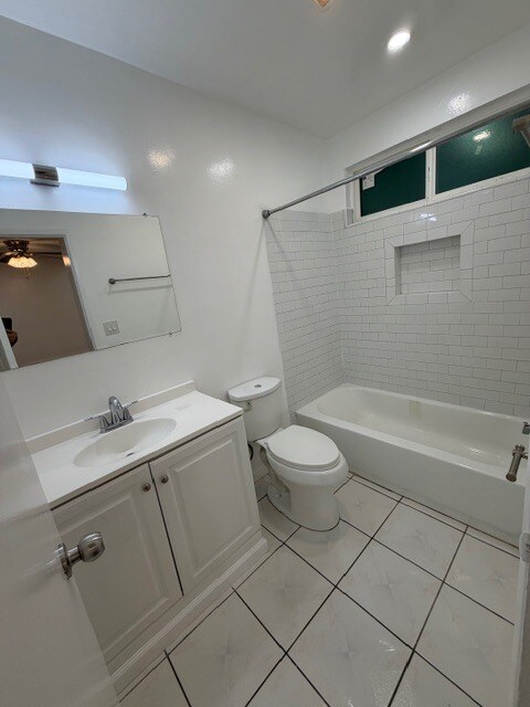 Building Photo - 1802 E Glenoaks Blvd