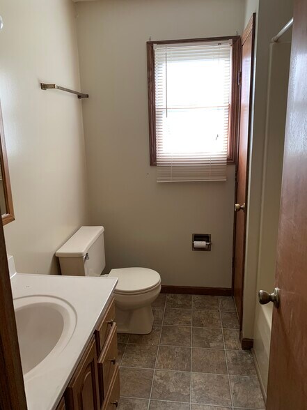 Building Photo - 5459 Hebbardsville Rd