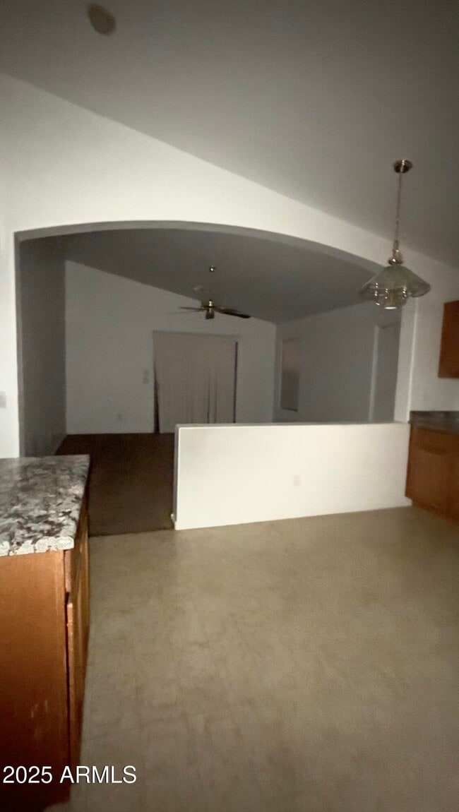 Building Photo - 21098 N Alexis Ave