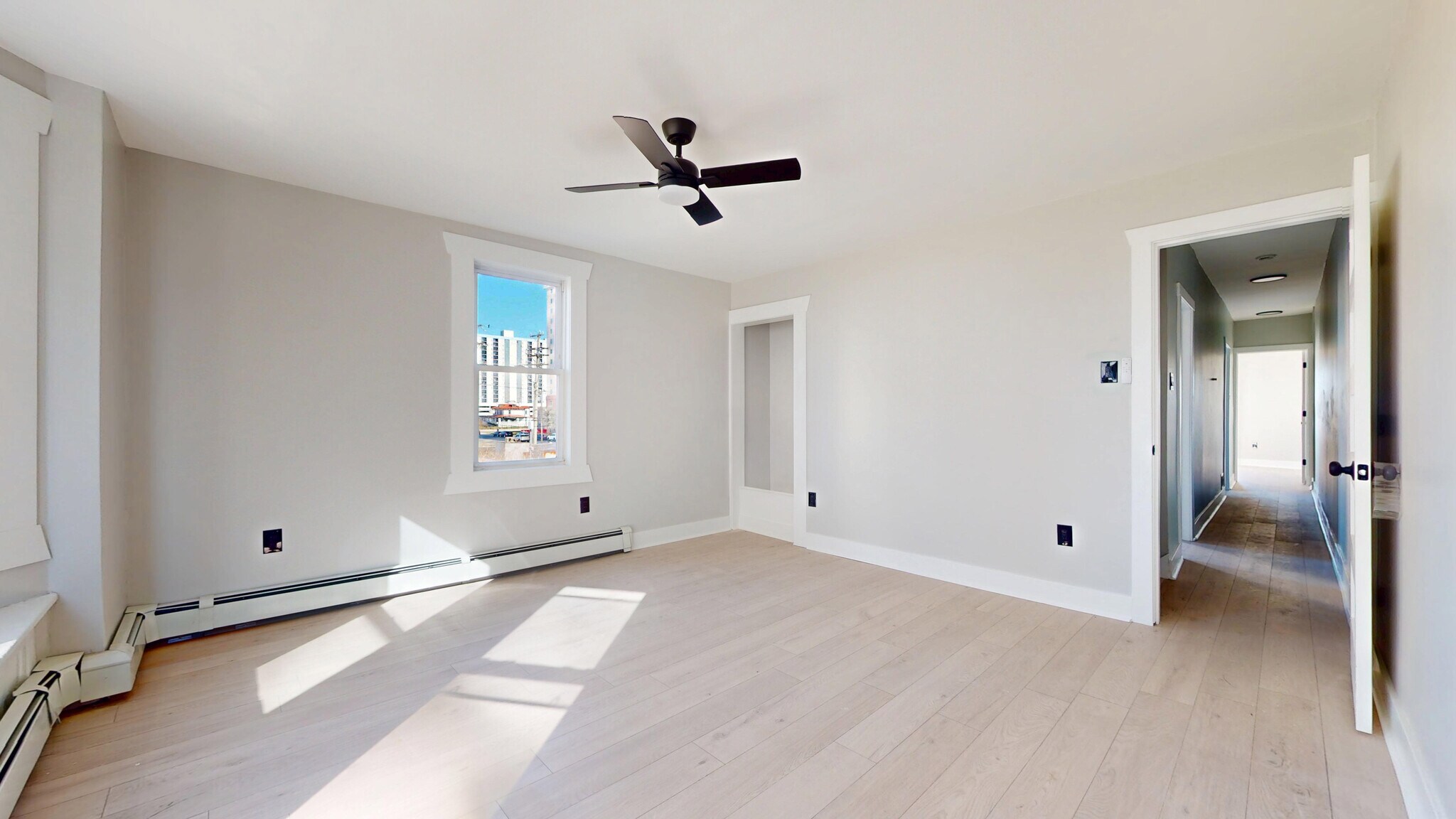 Building Photo - 203 S Metropolitan Ave