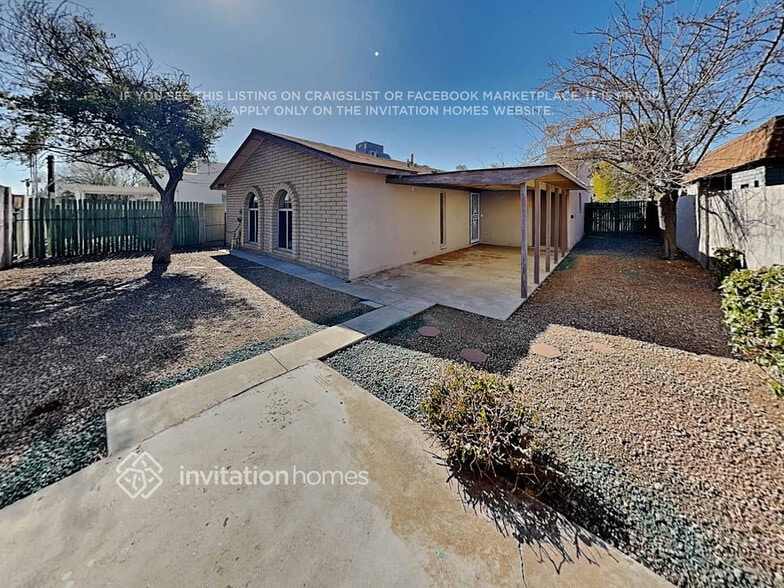 Building Photo - 18021 N 40th Pl