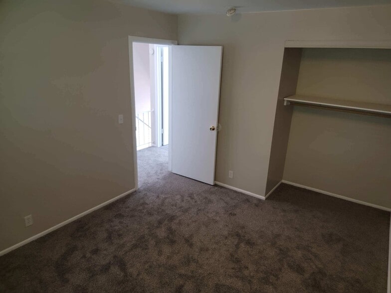 2nd bedroom with full size closet - 979 S Lake St