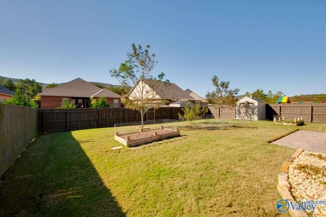 Building Photo - 7206 Lathan Dr SE