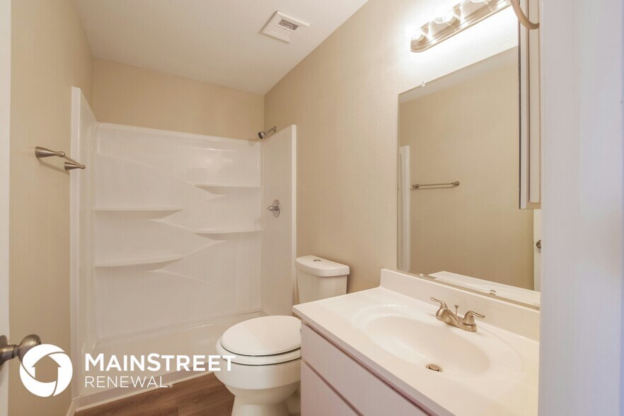 Building Photo - 15202 N 38th Ave