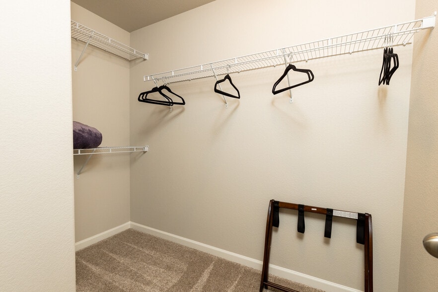 Building Photo - 2097 Birmingham Loop