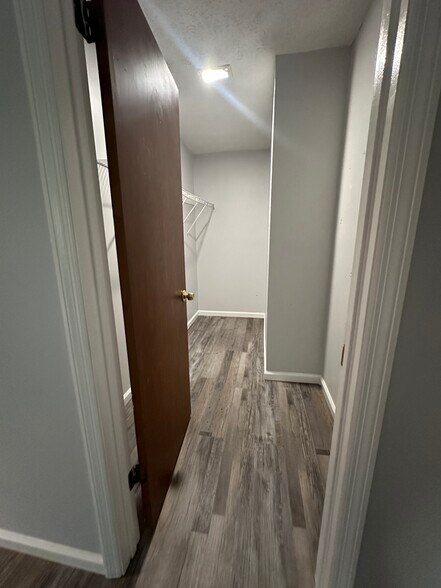 Building Photo - 3772 Kensingwood Trce