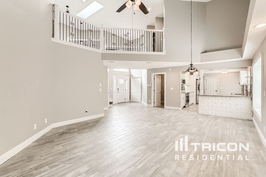 Building Photo - 504 Westborough Ln