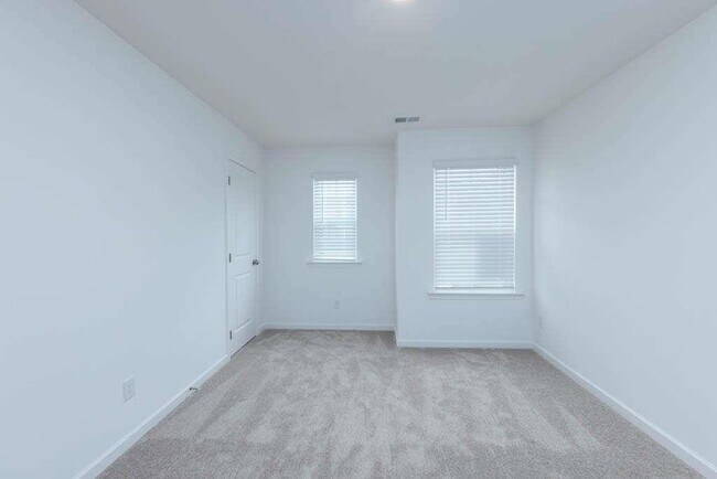 Building Photo - 1926 Frisco Wy