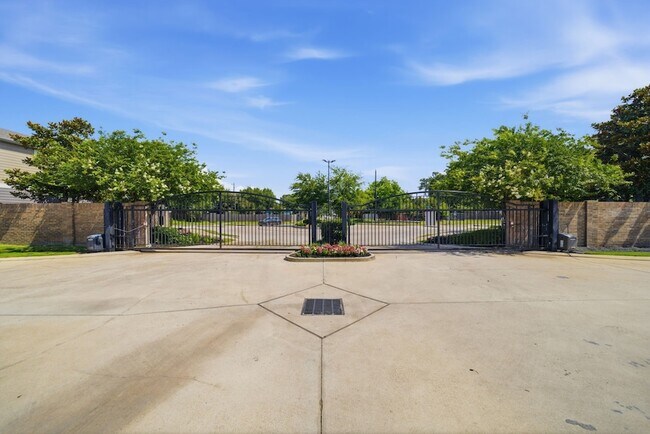 Building Photo - 1417 Biondo Way