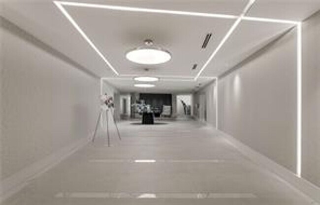 Building Photo - Furnished Luxury Buckhead Condo - Walk to EVERYTHING