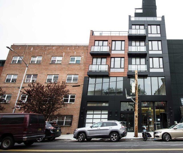 Building Photo - 1595 Broadway