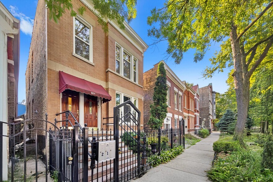 Building Photo - 911 N Fairfield Ave