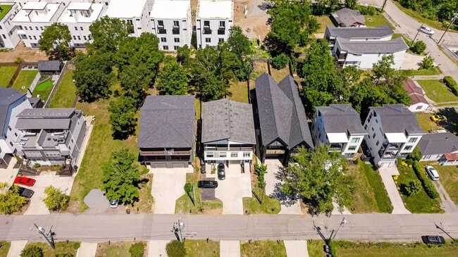 Building Photo - 1007 Alice St