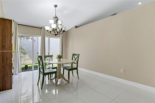 Building Photo - 13949 SW 155th Ct