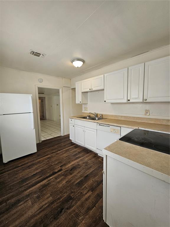 Building Photo - 5706 Dr M.L.K. Jr St N