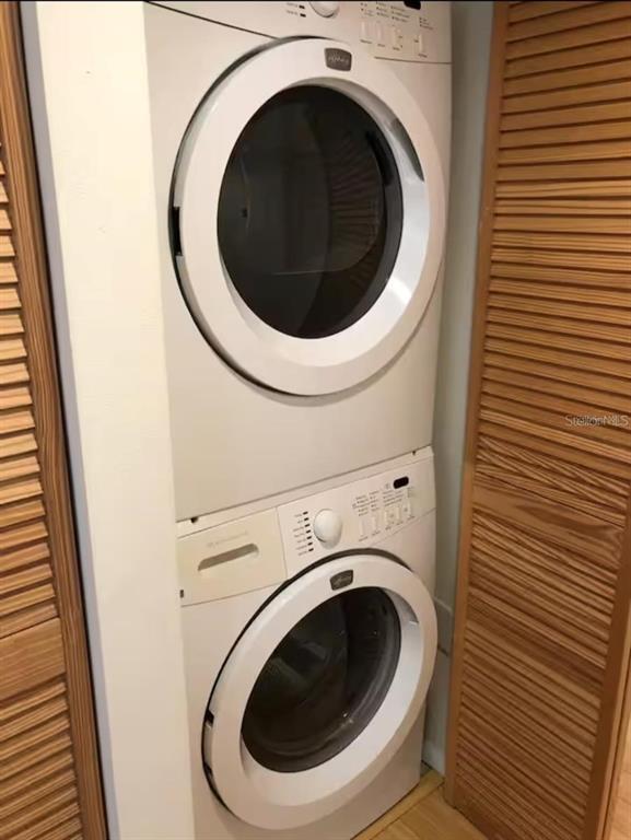 Building Photo - 701 S Madison Ave