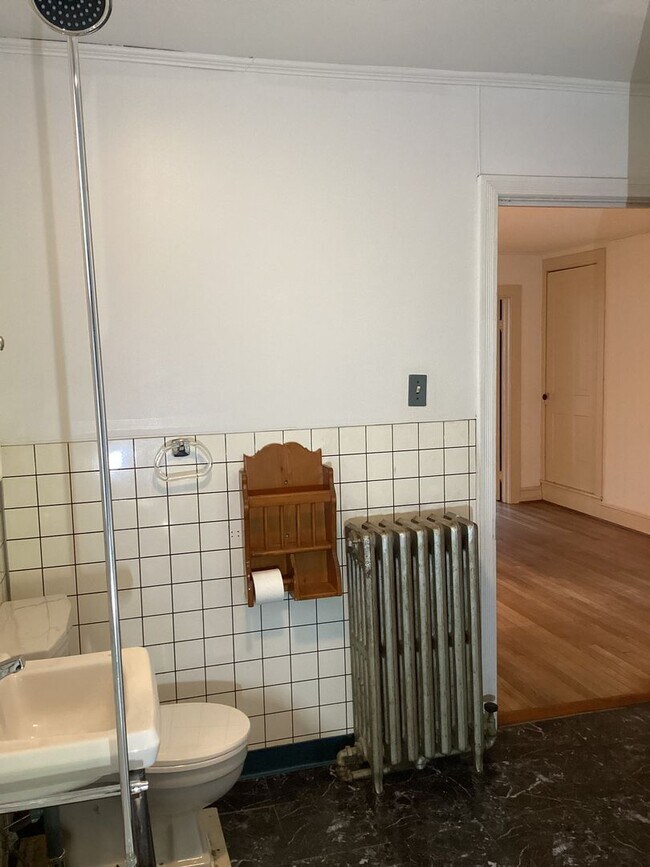 Building Photo - 6- 8 E. Third Street