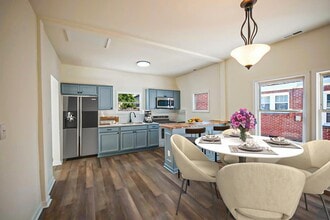 Building Photo - 4313 Wallace St