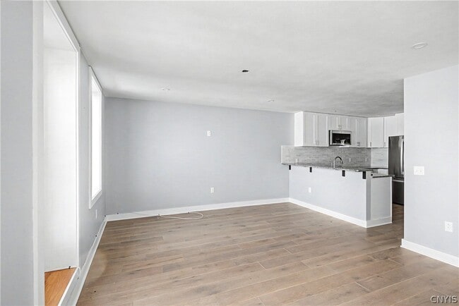 Building Photo - 28 E Genesee St