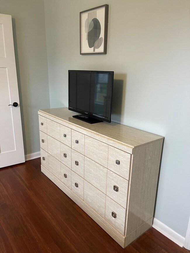 Building Photo - Gorgeous fully furnished home in Cramerton!!
