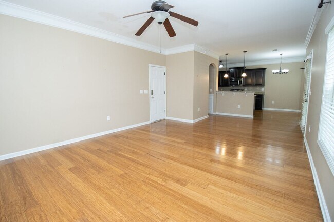 Building Photo - Elegant All-Brick 4 Bedroom Home on a Quie...