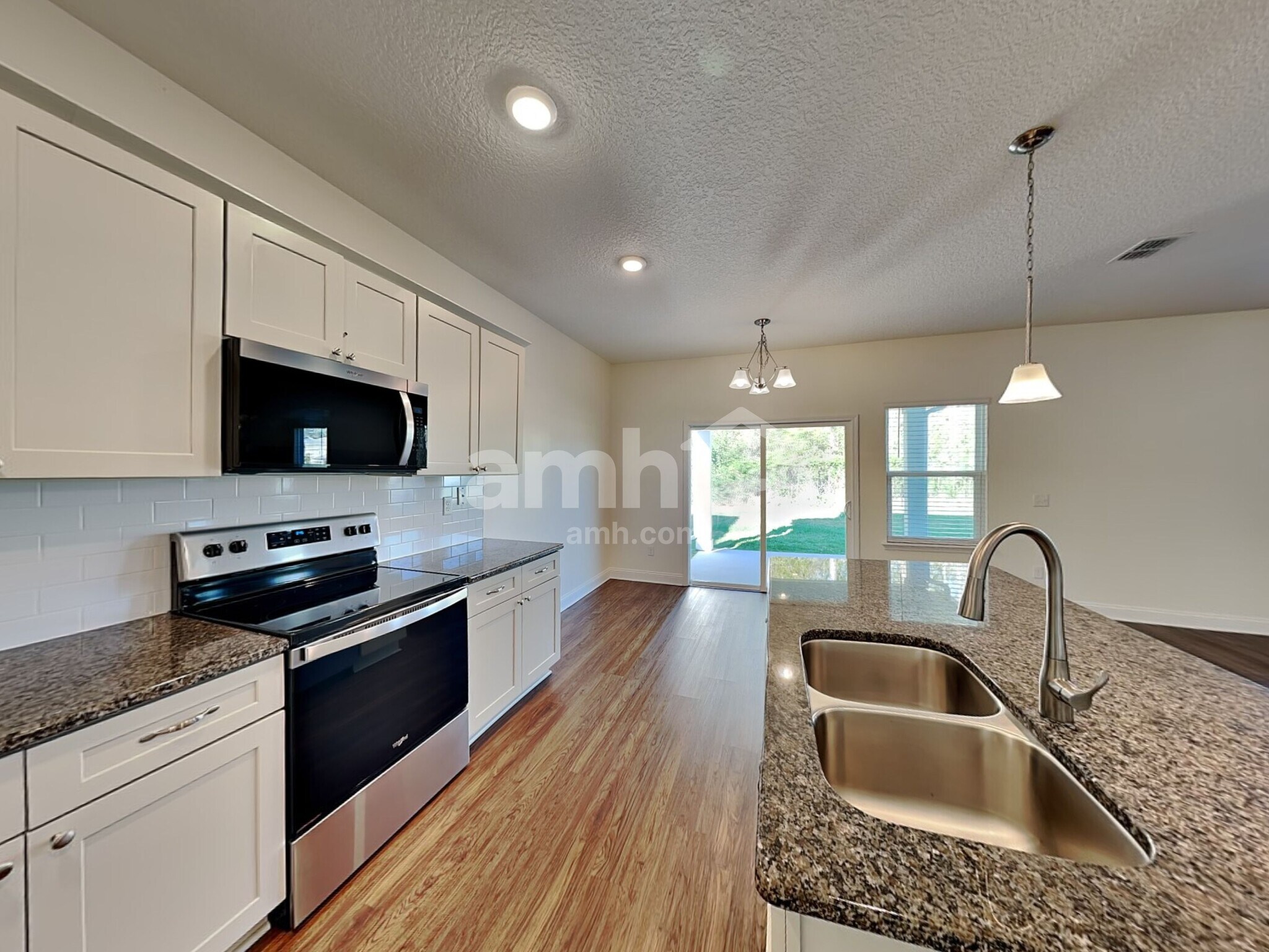 Building Photo - 3102 Creek Village Ln