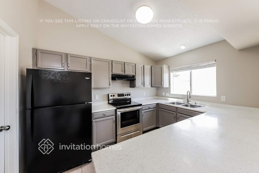 Building Photo - 4601 W Morrow Dr