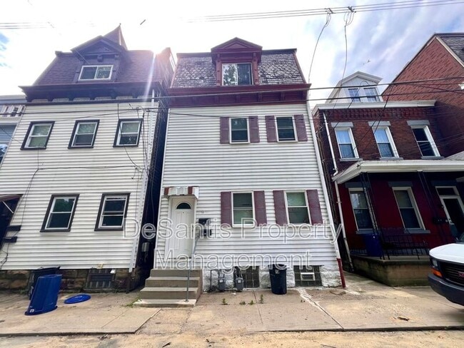 Building Photo - 1509 Hatteras St