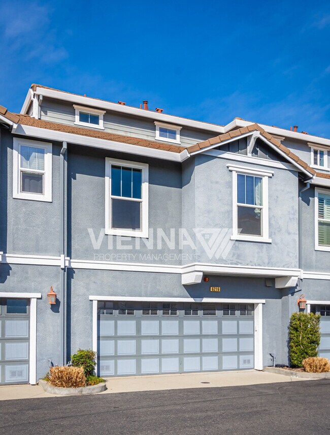 Building Photo - 6216 Lonetree Blvd