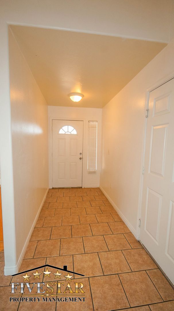 Building Photo - 3610 Madison Ave