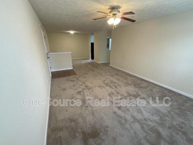 Building Photo - 1202 Fairington Club Dr