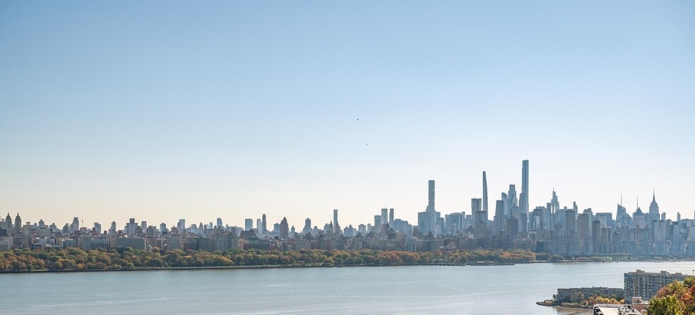 Building Photo - 9060 Palisade Ave