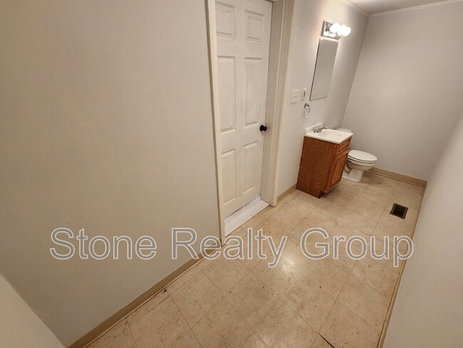 Building Photo - 1436 S 4th St