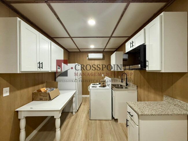 Building Photo - 1809 County Rd 27