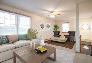 Large Living Rooms at Fieldstone Place Apartments in Lincoln, NE - Fieldstone Place Apartments