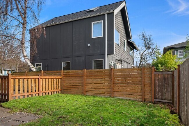Building Photo - 6750 12th Ave NW