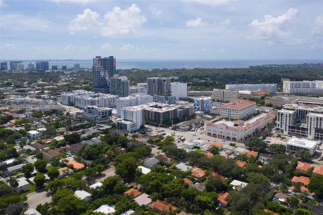 Building Photo - 229 Candia Ave