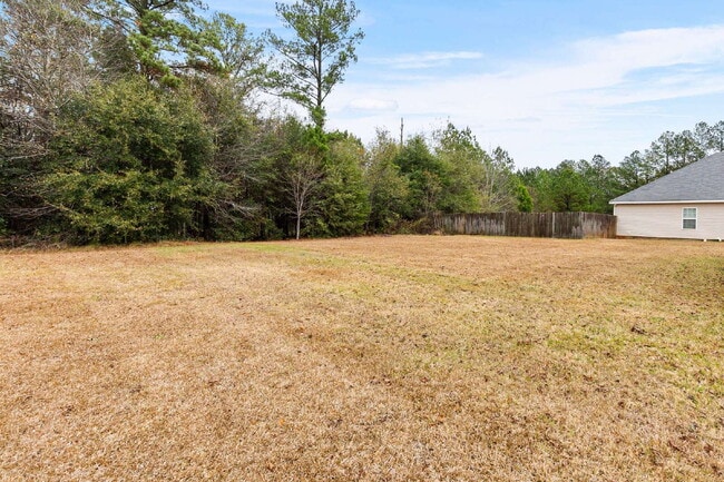 Building Photo - 105 Tahoma Dr