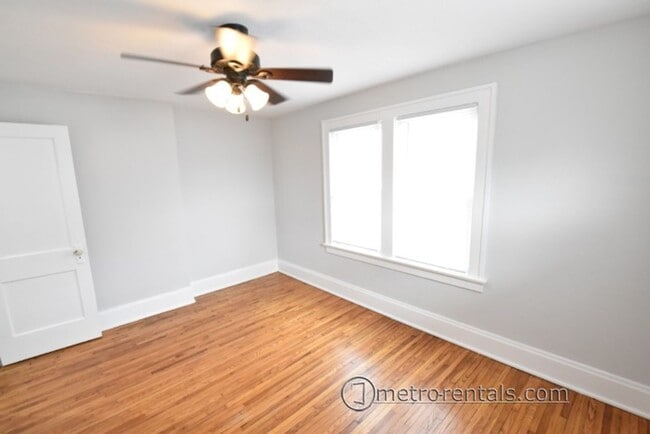 Building Photo - 333-335 E Duncan Street