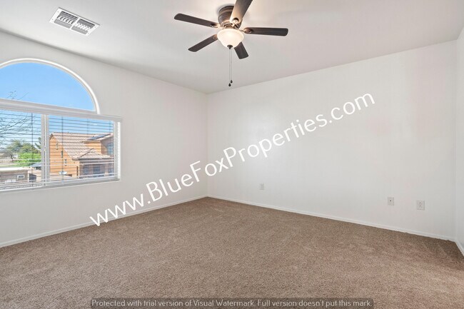 Building Photo - 8784 N Western Red Cedar Dr