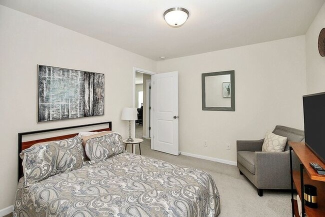 Building Photo - Beautiful Corner Lot 3BD/2.5BA w/ Fenced Yard