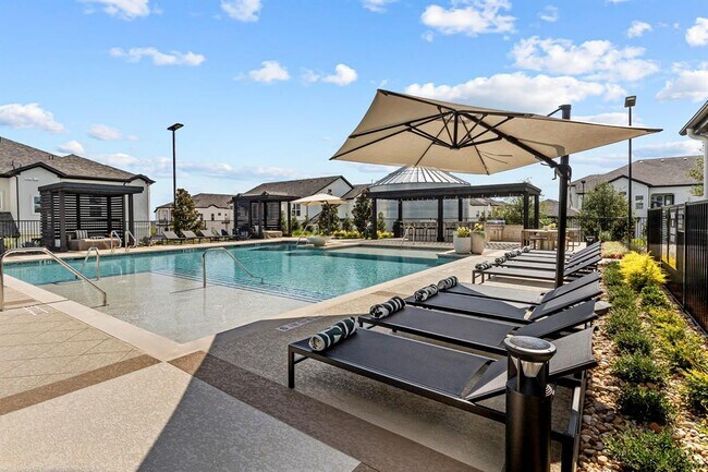 Building Photo - 1664 Hillside Terrace