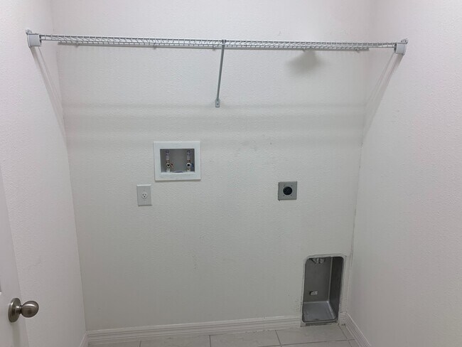 Building Photo - Hammock Trails-4848 Rockvale Drive Kissimmee, FL 34758