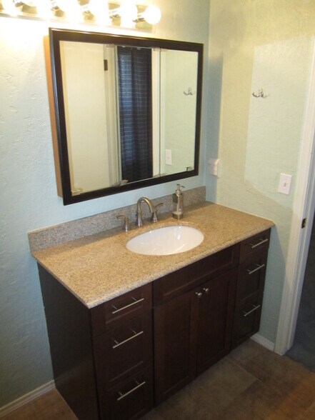 Building Photo - 11200 Ann Arbor Ave