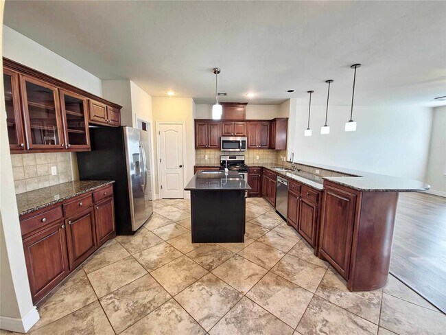 Building Photo - 16008 Bravado Pl